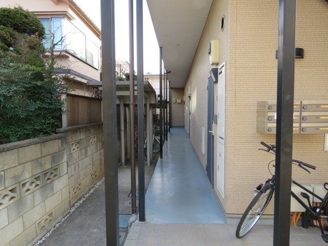 トレジャー霞ヶ関のエントランス