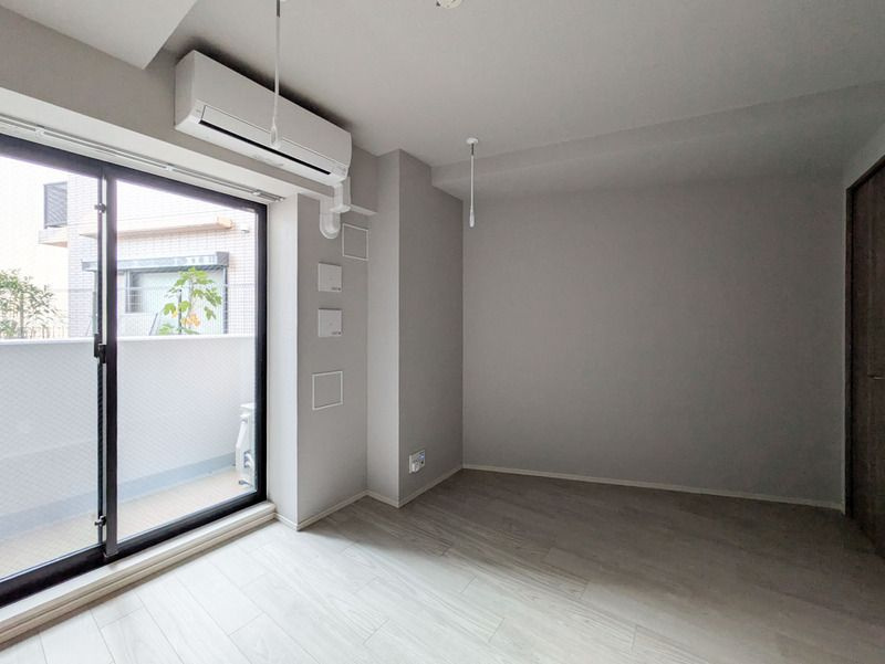 Alivis浦安の居間・リビング