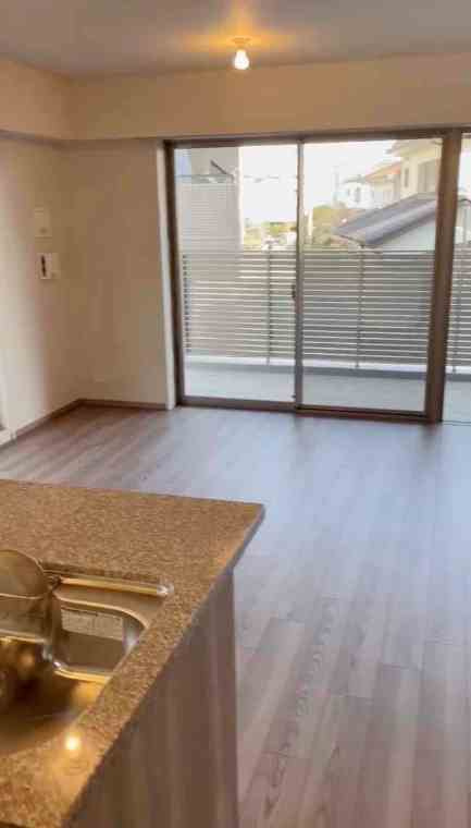 ヴェレーナ北大宮レジデンスの居間・リビング