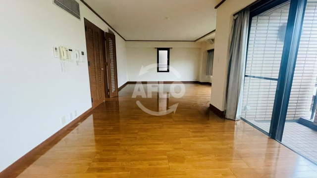 パレス帝塚山(晴明丘南小学校区)の居間・リビング|パレス帝塚山　リビング