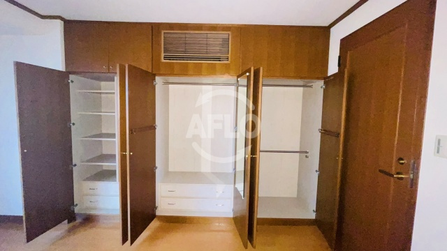 パレス帝塚山(晴明丘南小学校区)の収納|パレス帝塚山　クローゼット