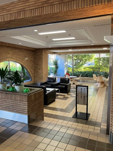 日吉ロイヤルマンションのロビー