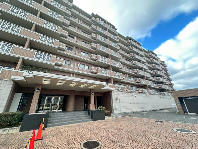 「大津」駅徒歩１１分の７階建マンション４階部分◆広々間取りの３ＬＤＫ角住戸◆シャリエ大津朝日が丘の外観|外観