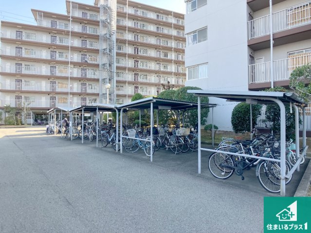 藤和明石公園ハイタウン弐号棟の駐輪場|共用部（駐輪場）
