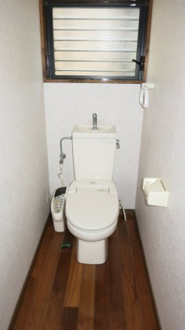山崎戸建のトイレ