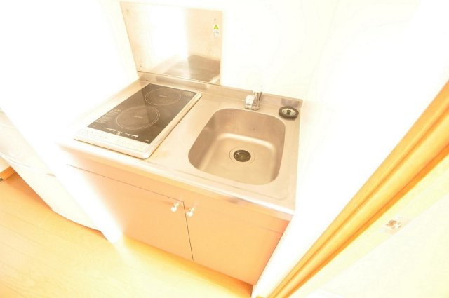 レオパレスＴＲＥＳＯＲのキッチン