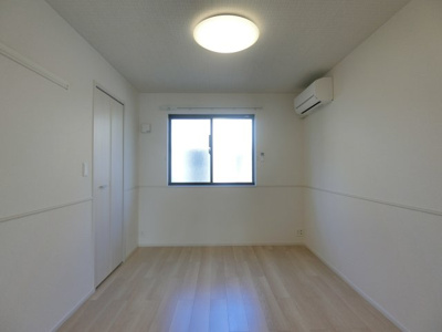 【洋室】 | ヒカルサ境港外江町イーストⅠ