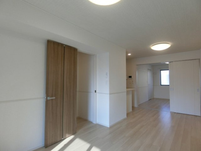 【居間・リビング】 | ヒカルサ境港外江町イーストⅠ