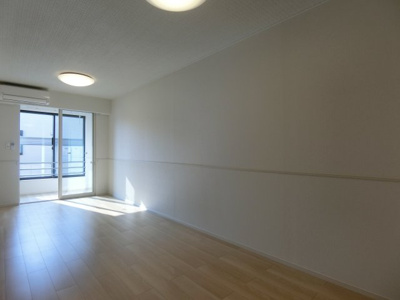 【居間・リビング】 | ヒカルサ境港外江町イーストⅡ