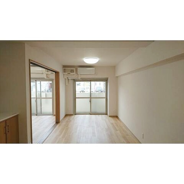 藤沢市湘南台５丁目の賃貸マンションの居間・リビング|使いやすいリビングになります♪