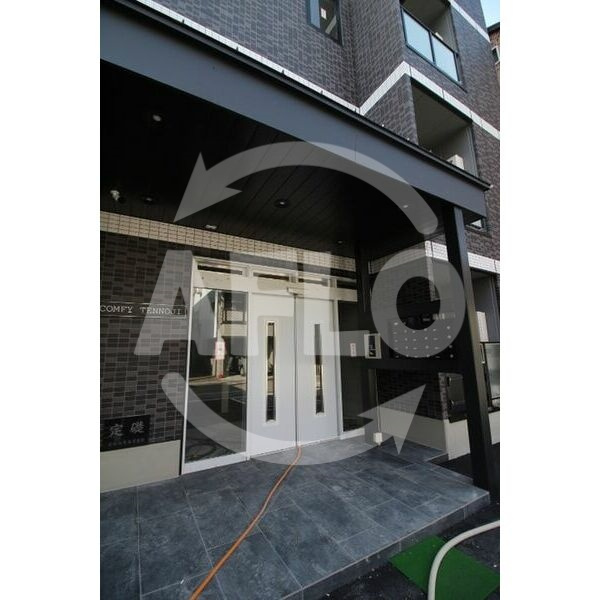 COMFYTENNOJIのエントランス|COMFY　TENNOJI（コンフィーテンノウジ）　エントランス