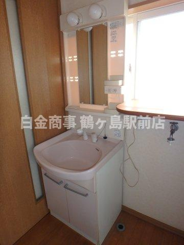 坂戸市八幡中古戸建の独立洗面台