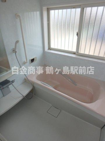 坂戸市八幡中古戸建の浴室