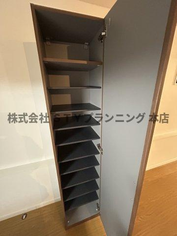 仲介手数料０円！ナビオ15の収納