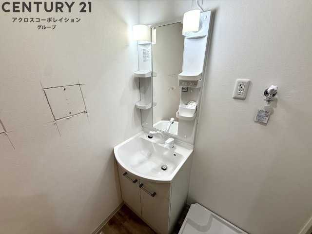 室内に洗濯機置き場があります