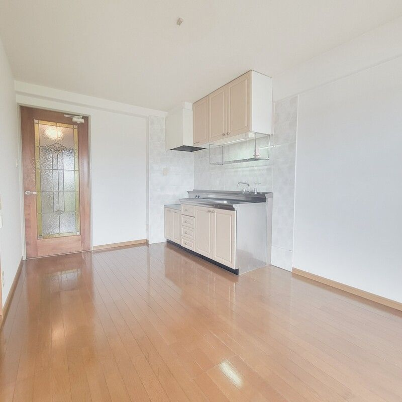 プレジオ坂本の居間・リビング