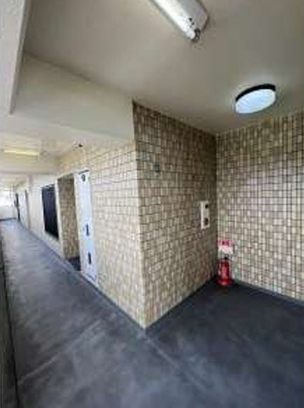 大阪市西成区山王１丁目の店舗一部のロビー