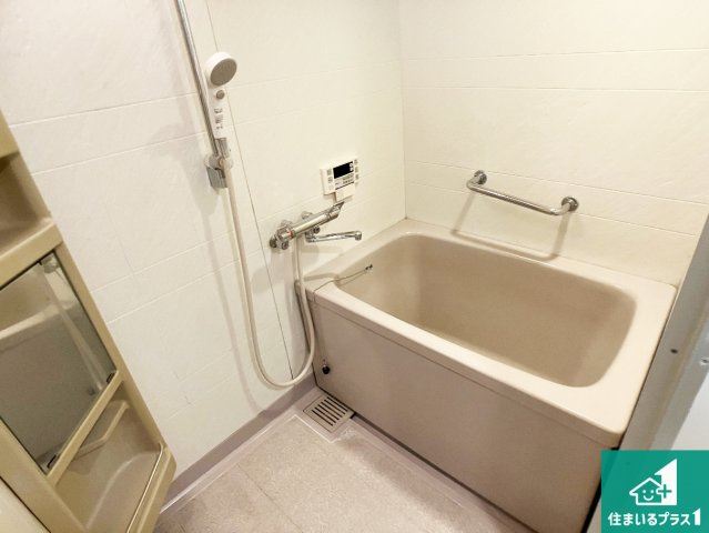 ユニハイム明石の浴室|一日の疲れを癒してくれるすっきりとした浴室！