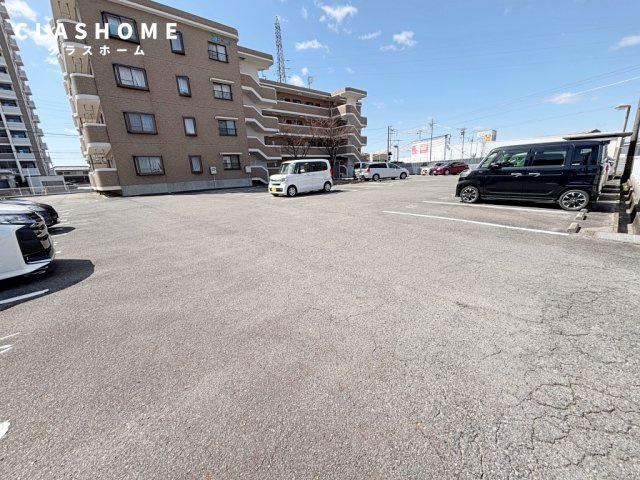 パークサイド岡田　　　刈谷市近郊の賃貸はクラスホームの駐車場