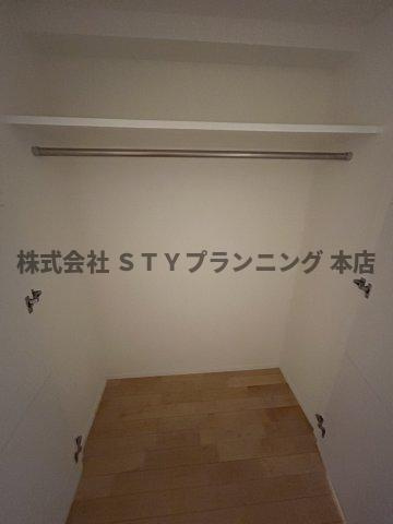 仲介手数料０円！ＣＯＺＹ阿由知通の収納