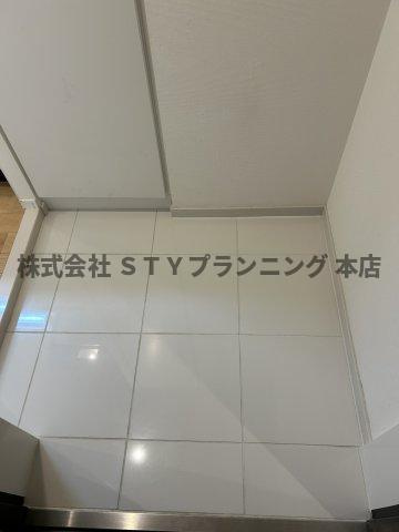 仲介手数料０円！ＣＯＺＹ阿由知通の玄関