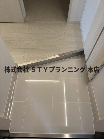 仲介手数料０円！the platinumの玄関