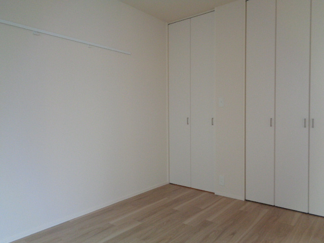 シャローヒルズ小町の洋室