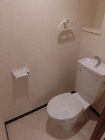 グローリのトイレ