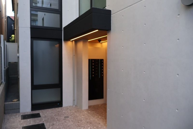 ＳＴＲＩＰＥＳ　用賀Ⅱのエントランス