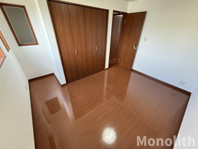 メゾネットアーリアの洋室