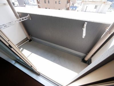 【バルコニー】 | SERENITE北浜