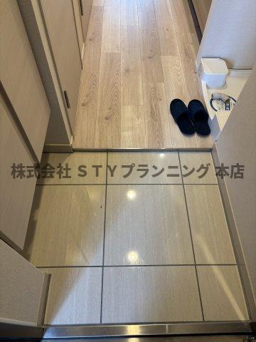 仲介手数料０円！リヴシティ泉の玄関