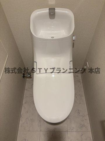 仲介手数料０円！リヴシティ泉のトイレ