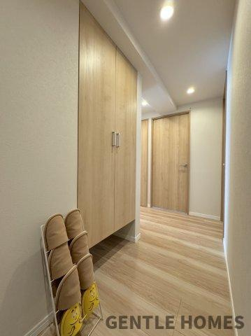 アーサー新宮パークシティ・デュエーロの玄関|玄関も収納豊富！