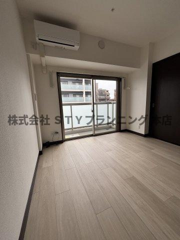 仲介手数料０円！ライブコート泉の洋室