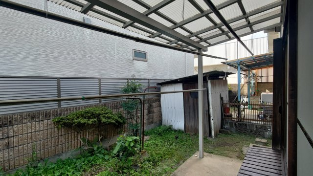 城南町1丁目貸家のバルコニー