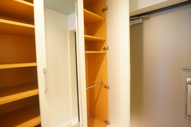 グランコート富雄の収納