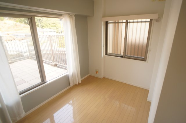 グランコート富雄の居間・リビング