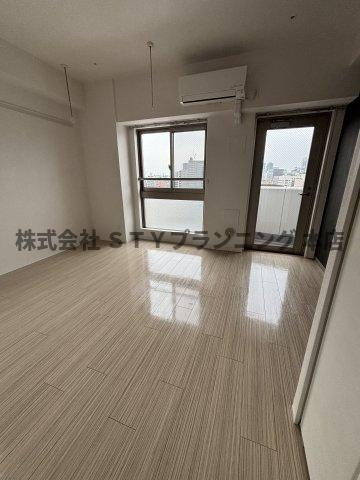 仲介手数料０円！アクアヒルズの居間・リビング