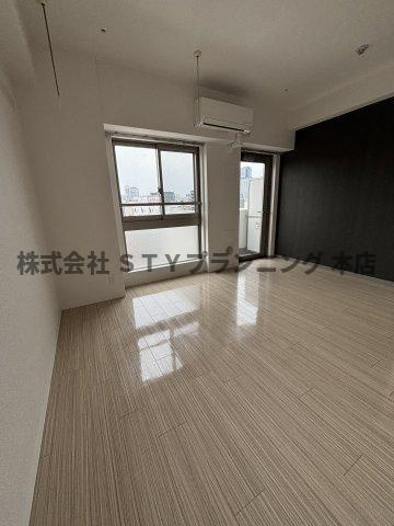 仲介手数料０円！アクアヒルズの居間・リビング