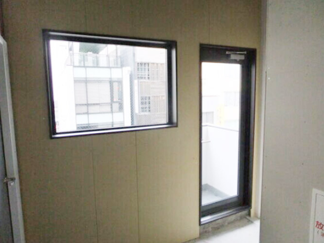 リアライズ伏見ビル　（Ａｋｉｇｉｒｉ　Ｆｕｓｈｉｍｉ）　