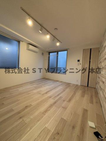 仲介手数料０円！ｑｕａｄｏｒ鶴舞の居間・リビング