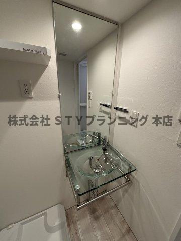 仲介手数料０円！ｑｕａｄｏｒ鶴舞の独立洗面台