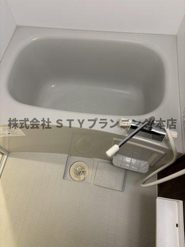 仲介手数料０円！ｑｕａｄｏｒ鶴舞の浴室