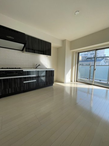 グラントレゾール浅草の居間・リビング