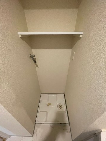 グラントレゾール浅草の設備|室内洗濯置場