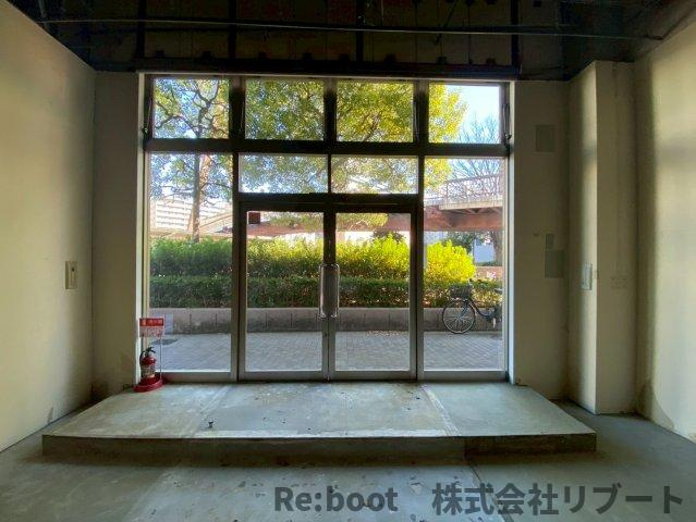 セザール検見川浜の玄関