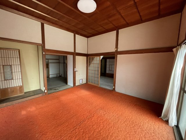 西条市楠　中古住宅の和室