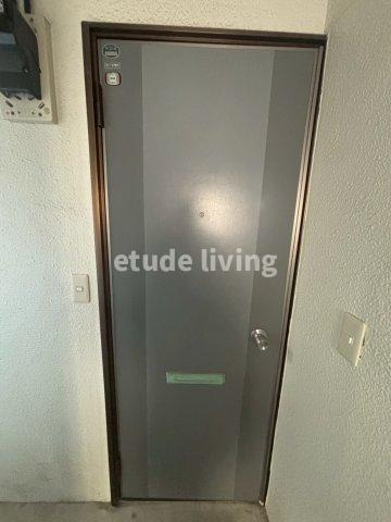 セレネ三原のエントランス