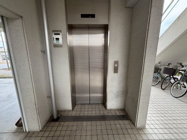 柱　ＮＳビル店舗のその他共用部分